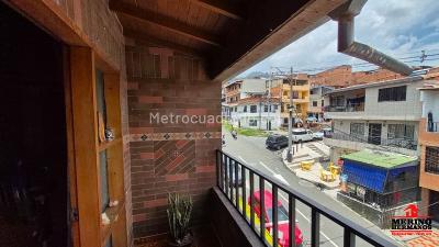 Casa de 5 alcobas en venta en Castilla, Medellín, 200 m² · foto 10 de 20