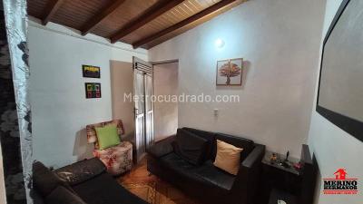 Casa de 5 alcobas en venta en Castilla, Medellín, 200 m² · foto 19 de 20
