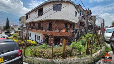 Casa de 5 alcobas en venta en Castilla, Medellín, 200 m² · foto 2 de 20