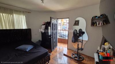 Casa de 5 alcobas en venta en Castilla, Medellín, 200 m² · foto 7 de 20