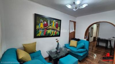 Casa de 5 alcobas en venta en Castilla, Medellín, 200 m² · foto 8 de 20