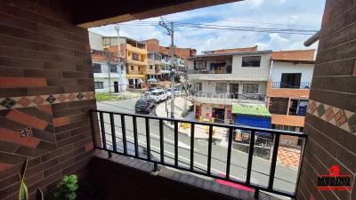 Casa de 5 alcobas en venta en Castilla, Medellín, 200 m² · foto 9 de 20