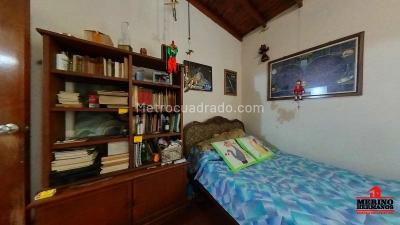 Casa de 5 alcobas en venta en Estadio, Medellín, 162 m² · foto 12 de 20