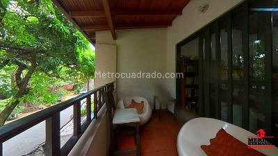 Casa de 5 alcobas en venta en Estadio, Medellín, 162 m² · foto 15 de 20