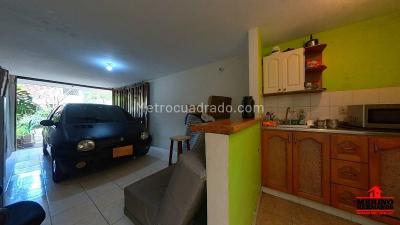 Casa de 5 alcobas en venta en Estadio, Medellín, 162 m² · foto 20 de 20