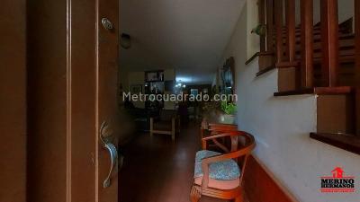 Casa de 5 alcobas en venta en Estadio, Medellín, 162 m² · foto 4 de 20