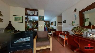 Casa de 5 alcobas en venta en Estadio, Medellín, 162 m² · foto 5 de 20