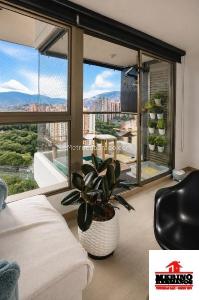 Apartamento de 2 alcobas en venta en Loma De Los Bernal, Medellín, 77 m² · foto 16 de 20