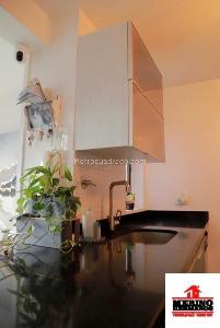 Apartamento de 2 alcobas en venta en Loma De Los Bernal, Medellín, 77 m² · foto 17 de 20