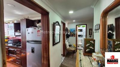 Apartamento en venta en Laureles, Medellín · foto 8 de 20