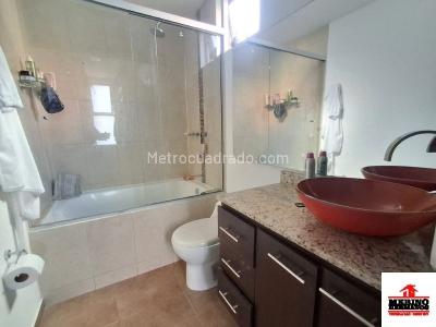 Apartamento en venta en Castropol, Medellín · foto 9 de 17