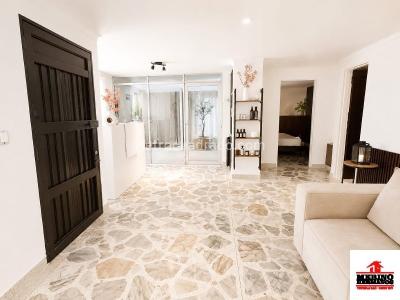 Apartamento de 3 alcobas en venta en Laureles, Medellín, 143 m² · foto 2 de 11