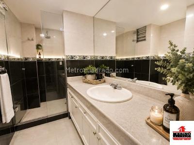 Apartamento de 3 alcobas en venta en Laureles, Medellín, 143 m² · foto 9 de 11