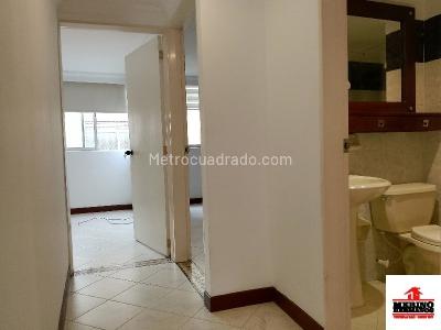 Apartamento de 2 alcobas en arriendo en Laureles, Medellín, 65 m² · foto 10 de 20