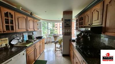 Apartamento en venta en El Poblado, Medellín · foto 10 de 20