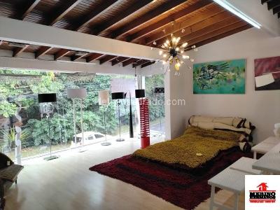 Casa de 3 alcobas en arriendo en Patio Bonito, Medellín, 430 m² · foto 10 de 16