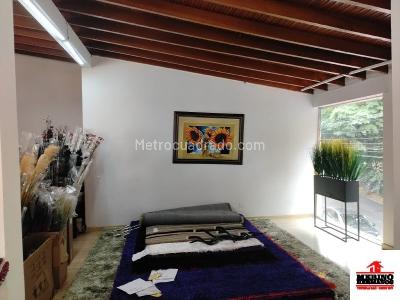 Casa de 3 alcobas en arriendo en Patio Bonito, Medellín, 430 m² · foto 13 de 16