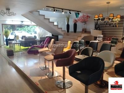Casa de 3 alcobas en arriendo en Patio Bonito, Medellín, 430 m² · foto 4 de 16