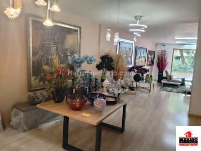 Casa de 3 alcobas en arriendo en Patio Bonito, Medellín, 430 m² · foto 5 de 16