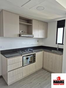 Apartamento en arriendo en Las Palmas, Medellín · foto 2 de 14