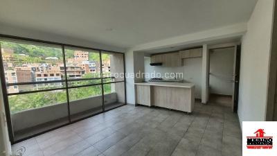 Apartamento en venta en Loma De Los Bernal, Medellín · foto 2 de 20