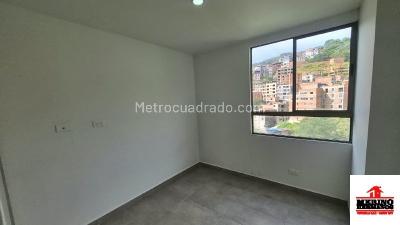 Apartamento en venta en Loma De Los Bernal, Medellín · foto 6 de 20