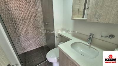 Apartamento en venta en Loma De Los Bernal, Medellín · foto 9 de 20