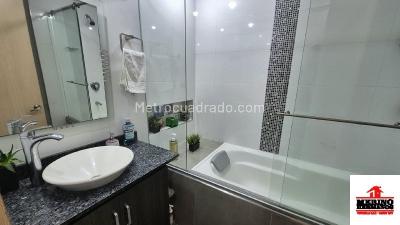 Apartamento de 3 alcobas en venta en San Jose, Sabaneta, 105 m² · foto 8 de 20