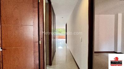 Apartamento en arriendo en Laureles, Medellín · foto 10 de 19