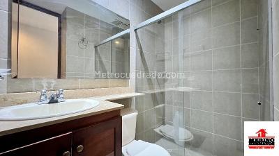 Apartamento en arriendo en Laureles, Medellín · foto 11 de 19