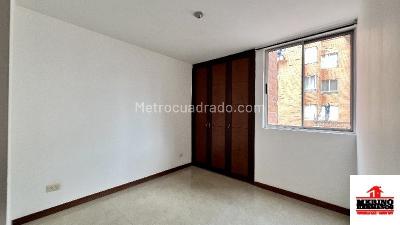 Apartamento en arriendo en Laureles, Medellín · foto 14 de 19