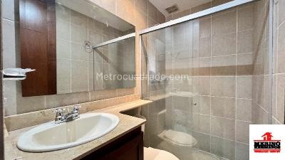 Apartamento en arriendo en Laureles, Medellín · foto 17 de 19