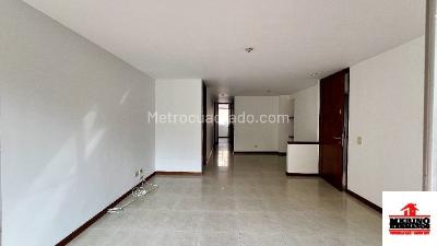 Apartamento en arriendo en Laureles, Medellín · foto 2 de 19