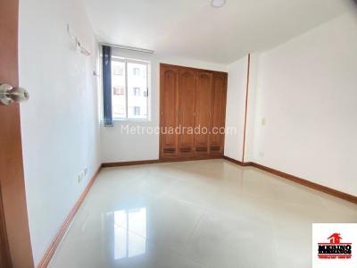 Apartamento de 3 alcobas en arriendo en Laureles, Medellín, 107 m² · foto 14 de 16