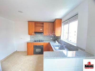 Apartamento de 3 alcobas en arriendo en Laureles, Medellín, 107 m² · foto 8 de 16