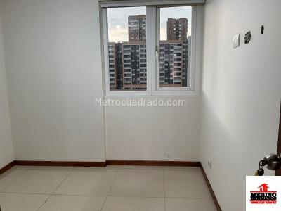Apartamento de 3 alcobas en arriendo en Los Colores, Medellín, 94 m² · foto 10 de 19