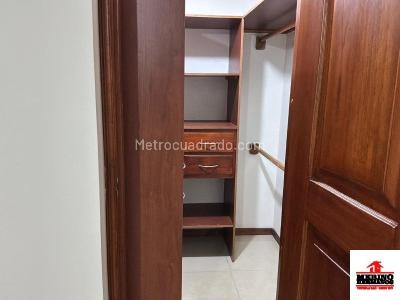 Apartamento de 3 alcobas en arriendo en Los Colores, Medellín, 94 m² · foto 11 de 19