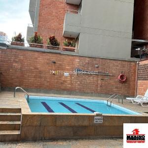 Apartamento de 3 alcobas en arriendo en Los Colores, Medellín, 94 m² · foto 14 de 19