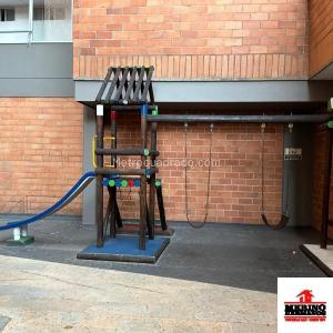 Apartamento de 3 alcobas en arriendo en Los Colores, Medellín, 94 m² · foto 17 de 19