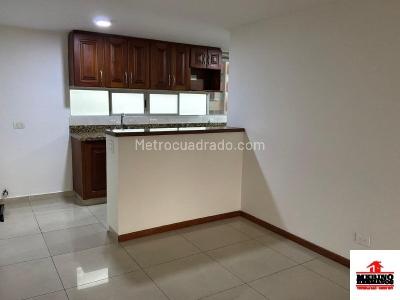 Apartamento de 3 alcobas en arriendo en Los Colores, Medellín, 94 m² · foto 2 de 19