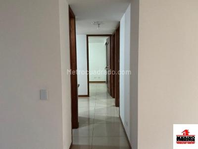 Apartamento de 3 alcobas en arriendo en Los Colores, Medellín, 94 m² · foto 4 de 19