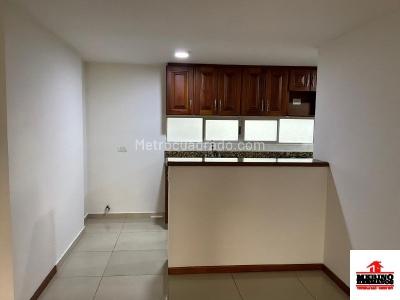 Apartamento de 3 alcobas en arriendo en Los Colores, Medellín, 94 m² · foto 5 de 19