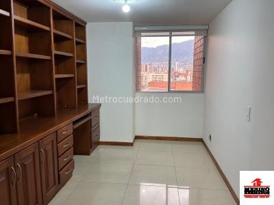 Apartamento de 3 alcobas en arriendo en Los Colores, Medellín, 94 m² · foto 8 de 19