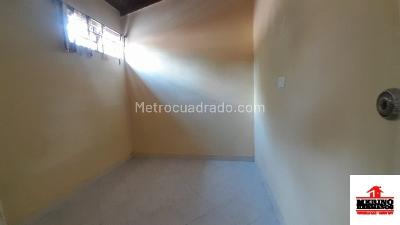 Casa de 3 alcobas en arriendo en La Gloria, Medellín, 84 m² · foto 10 de 16