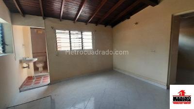 Casa de 3 alcobas en arriendo en La Gloria, Medellín, 84 m² · foto 14 de 16