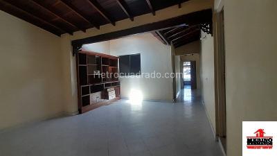 Casa de 3 alcobas en arriendo en La Gloria, Medellín, 84 m² · foto 3 de 16