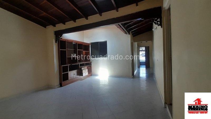 3BR House in La Gloria (84 m²) - 3
