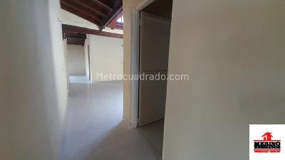 Casa de 3 alcobas en arriendo en La Gloria, Medellín, 84 m² · foto 6 de 16