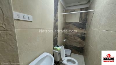 Casa de 5 alcobas en arriendo en Alejandria, Medellín, 230 m² · foto 14 de 15