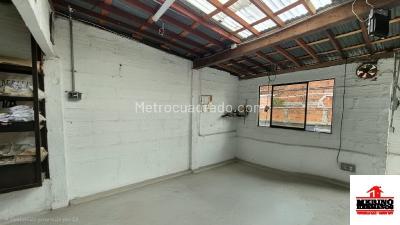 Casa de 5 alcobas en arriendo en Alejandria, Medellín, 230 m² · foto 15 de 15